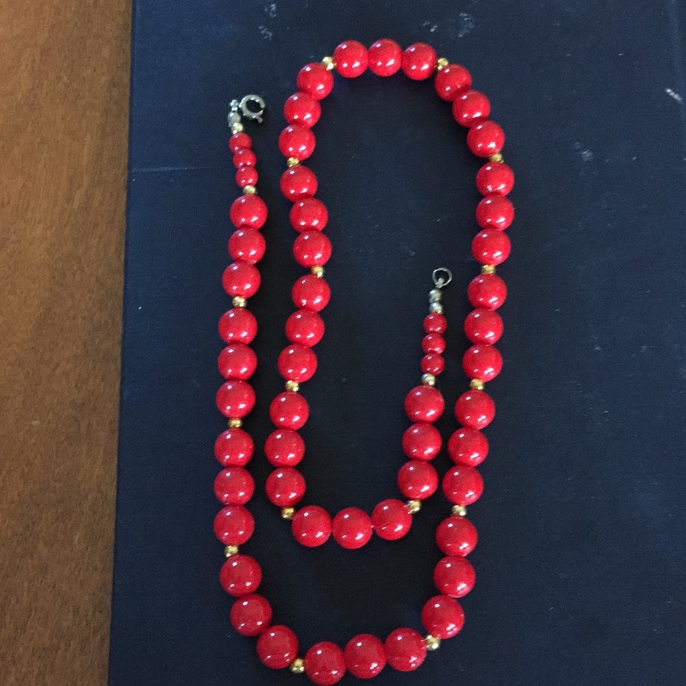 Vintage Red bead necklace! 1950’s